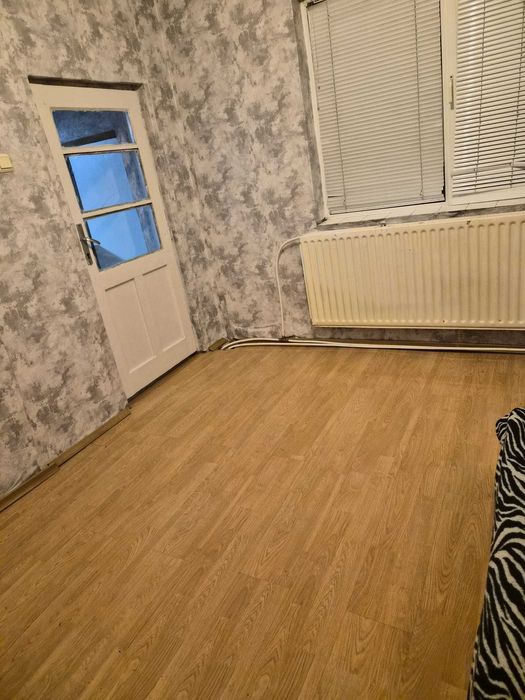 Дава се под наем Къща в Добрич, Център - 65 кв.м за 248.88 € - Снимка #1