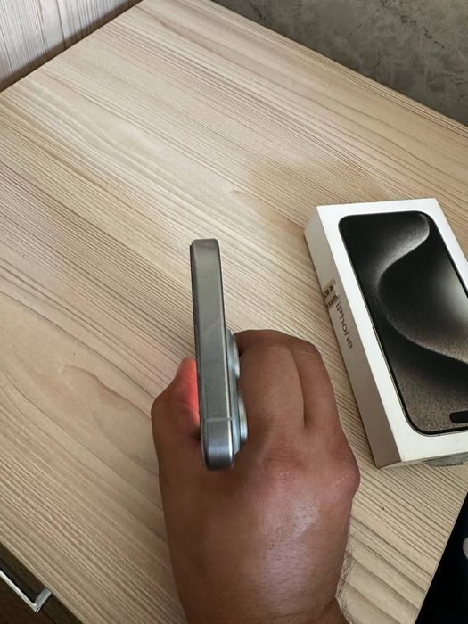 Айфон 15 про с гарантией