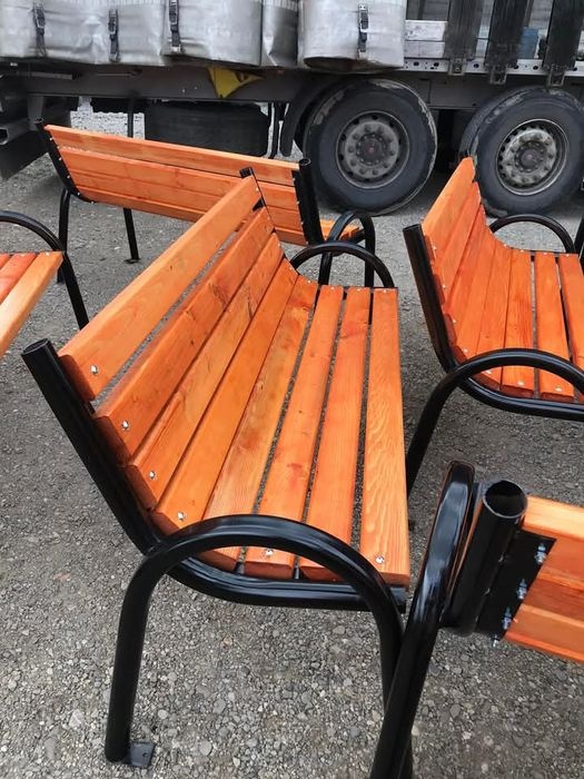 De vânzare bănci diferite modele