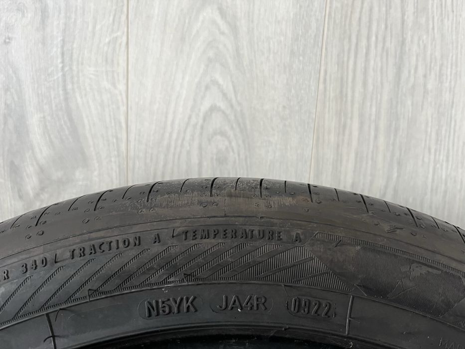 Летни гуми 215/50/18 Goodyear
