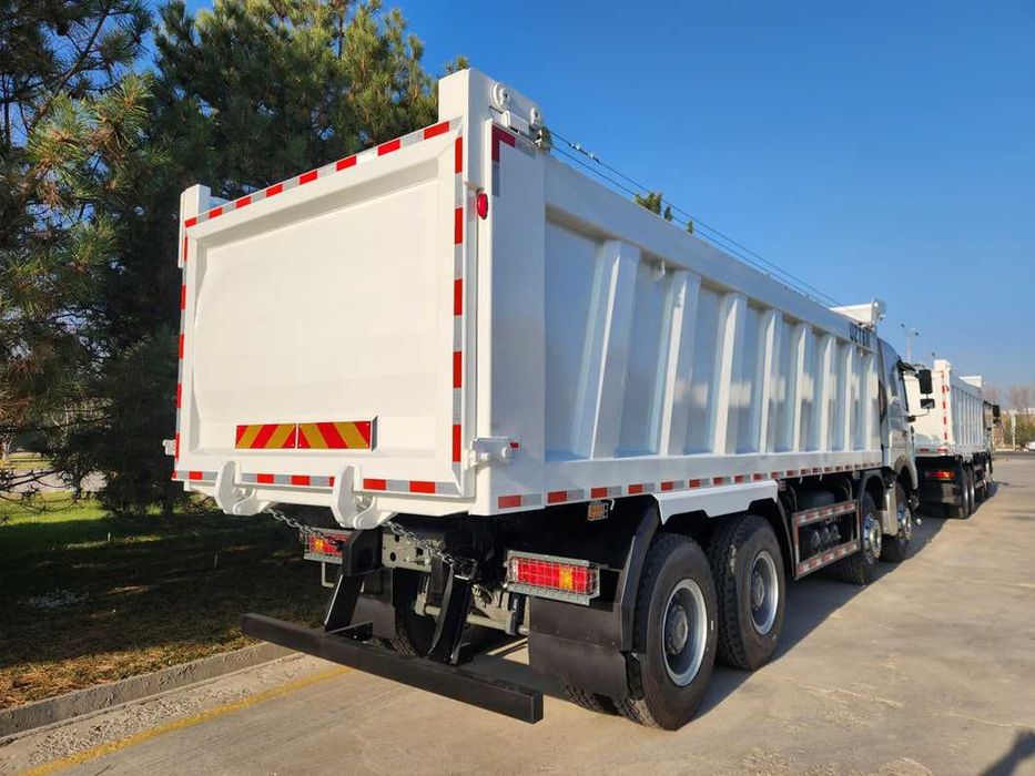 Автосамосвал Howo-T7S 8x4 - 32 т / 26 куб.м ZZ3317V386HB1 в наличии