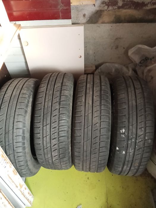 Продам шины на 15