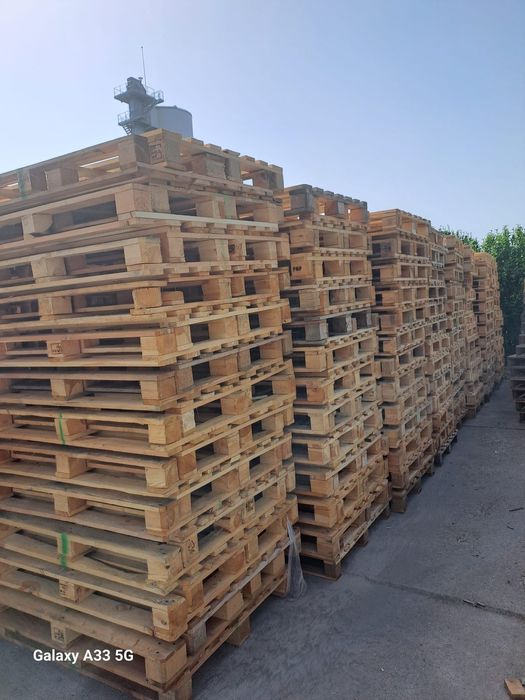 Vând paleti euro și NON euro