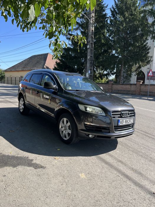 Audi q7 5 locuri