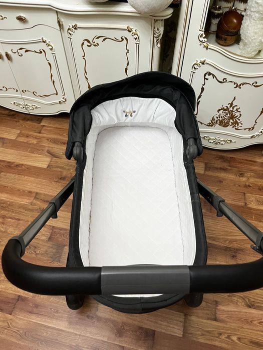 Продам коляску почти новая