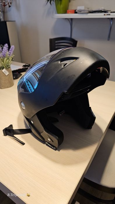 Каска(шлем) за мотор