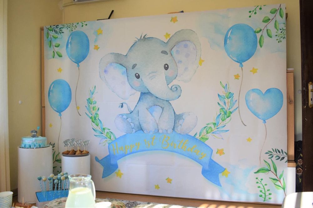 Платно за декорация+слончета за мъфини и покривка в същата тематика