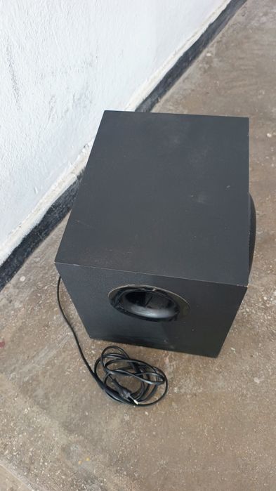Subwoofer Logitech Z623 funcțional