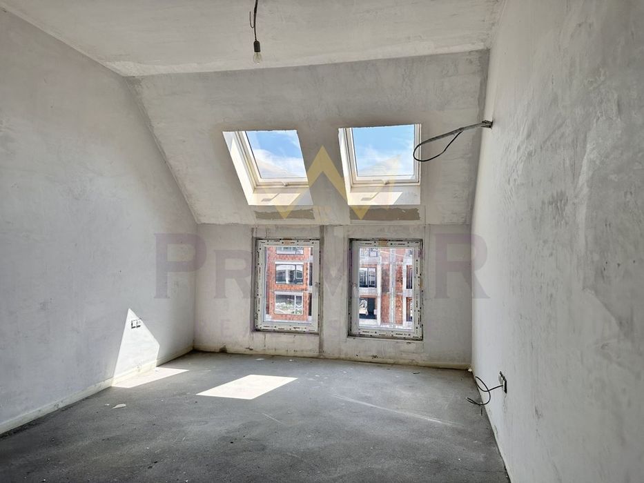 Продава се Тристаен апартамент в Пловдив, Остромила - 115 кв.м за 627 €/кв.м - Снимка #3