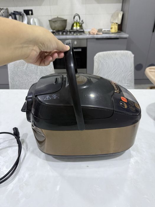 Продам мультиварку Tefal