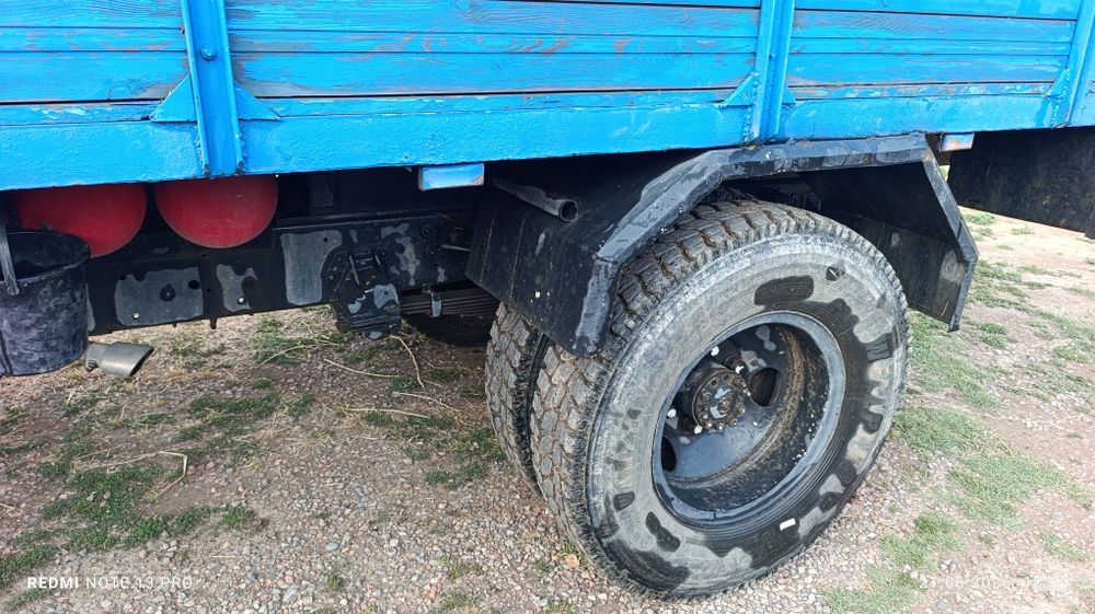 Gaz 53 bartavoy sotiladi naxadu. Yili 1990