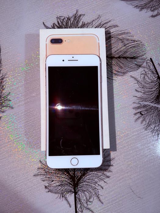 iPhone 7 Plus продам