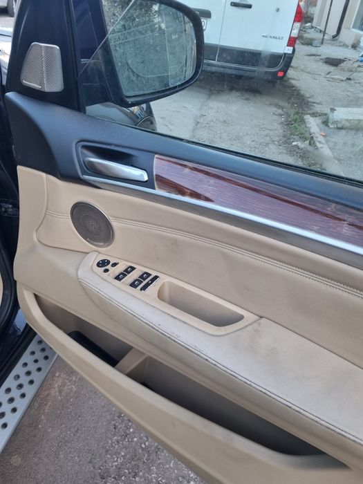 Продавам бежаво кожено рекаро с подгрев за бмв Х5 Е70