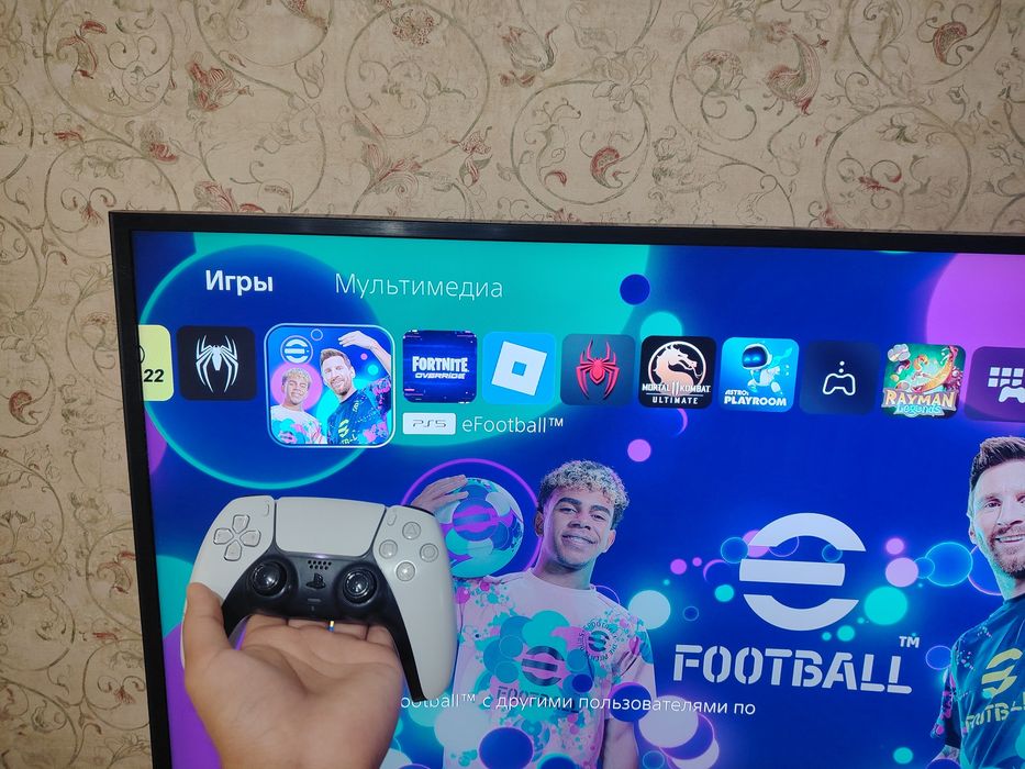 PlayStation 5 digital editon с дисководом