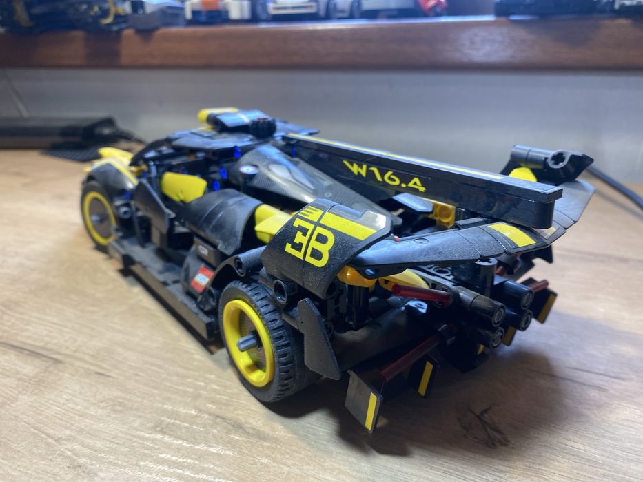 Lego Technic Bugatti Лего Техник Буггати 42151 Оригинал