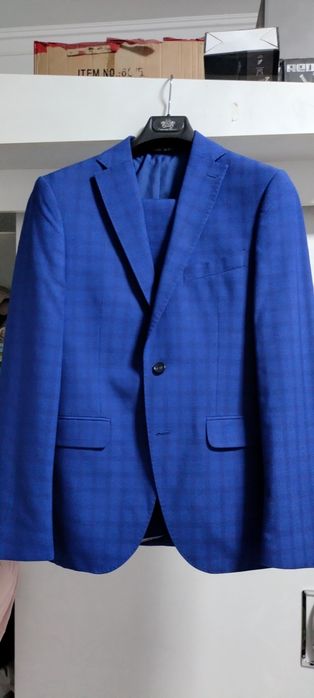 Продам костюмы в хорошем качестве