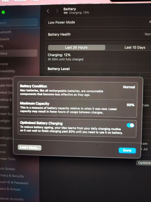 MacBook M3, 256, 8. 13 inch.