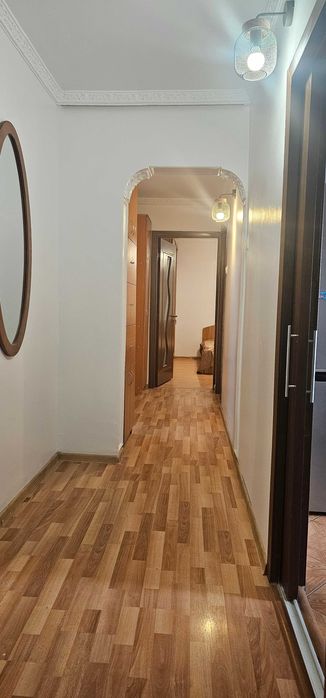 Apartament 3 camere de vanzare