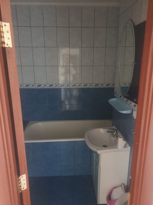 Apartament 3 camere de închiriat