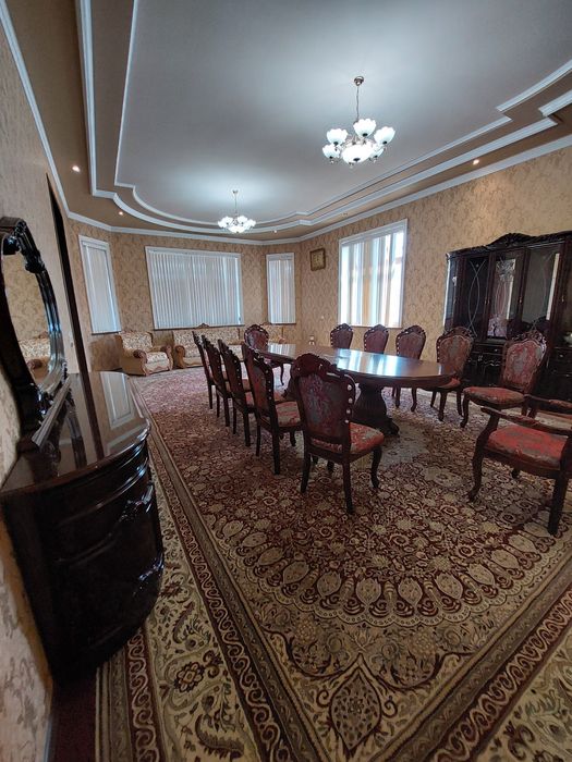 Uchastka. 12 sotuq. Adress Zangiota tumani Tokzor maxalla.Arentir Izza