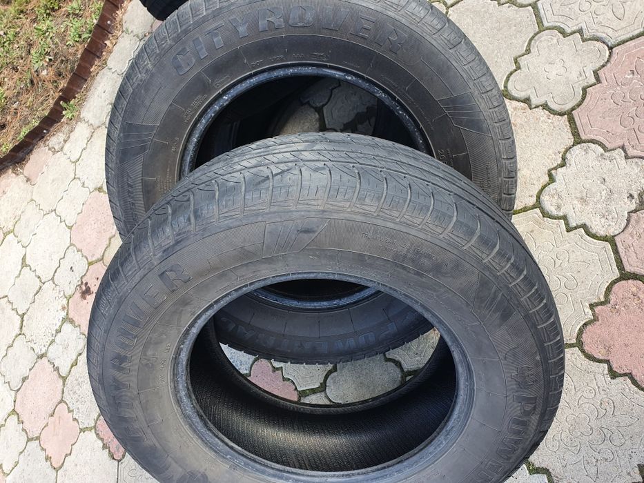 Продам шины 265/65/17 летний