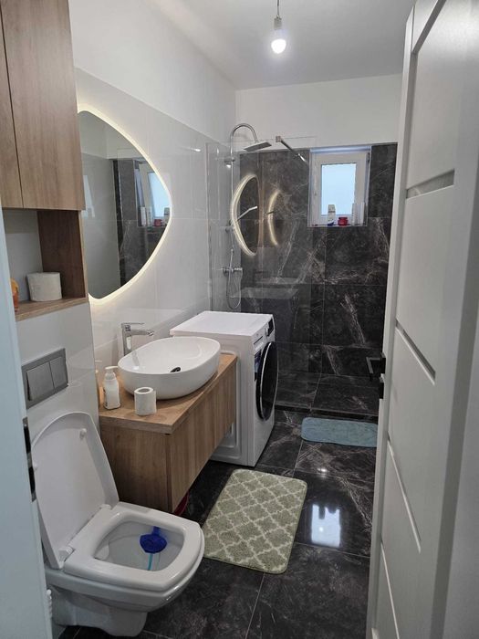 Inchiriez apartament cu 2 camere