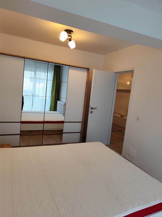 Închiriez apartament cu două camere in Cluj.