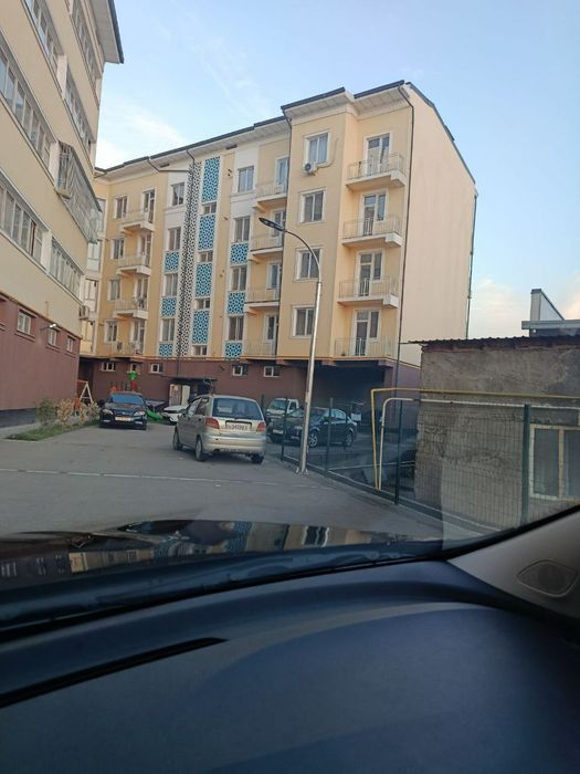 Novostroyka sotiladi. 2/3/5. Mirzo Ulug'bek  tumani.Yangi  Uzbekistan