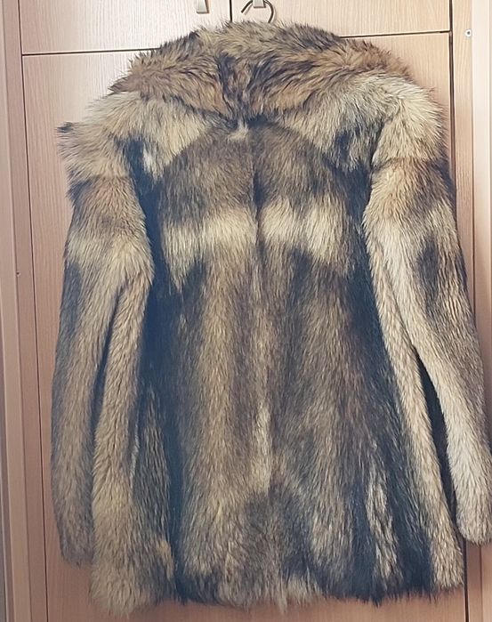 Шубка из канадского волка .Размер 46-48.