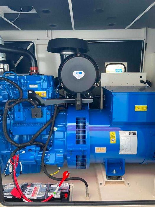 Generator industrial Perkins, Caterpillar 220 kva 176 kw pentru uz intens