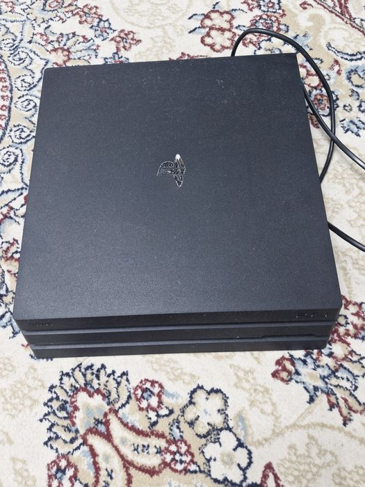 Продаётся PlayStation 4pro.
