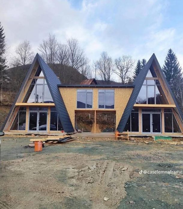 Vând cabane de lemn