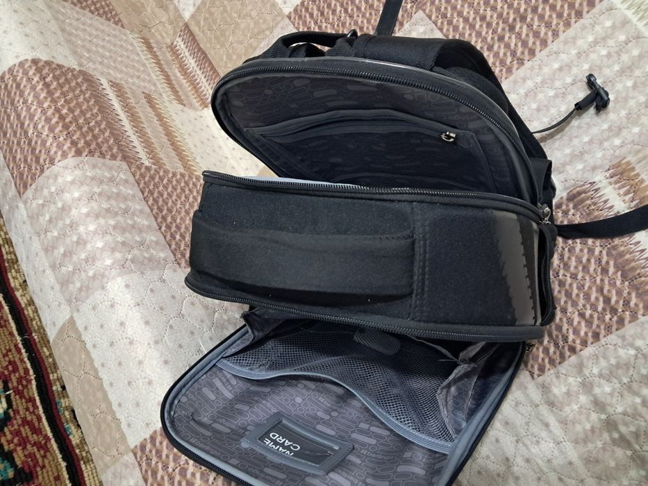 Продам рюкзак школьный