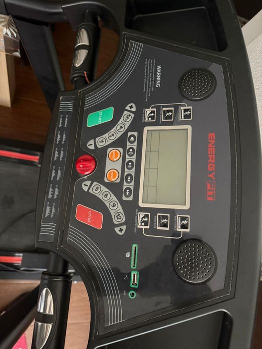 Banda de alergat si bicicleta fitnes