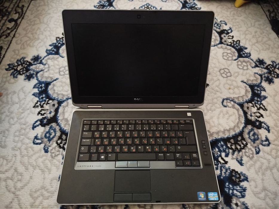 Dell Latitude i5 / Windows 7 на запчасти или восстановление