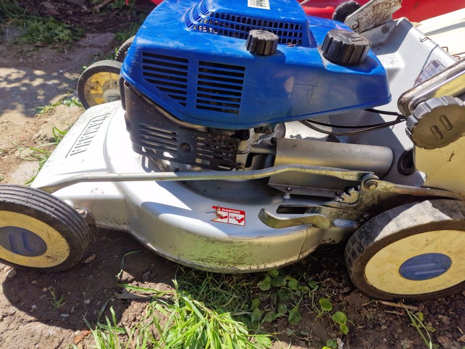 Masina de tuns iarba gazonul Yamaha