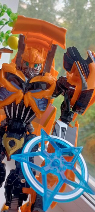 Робот машина трансформер