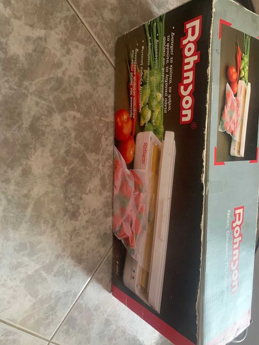 Продавам уред за вакумиране .