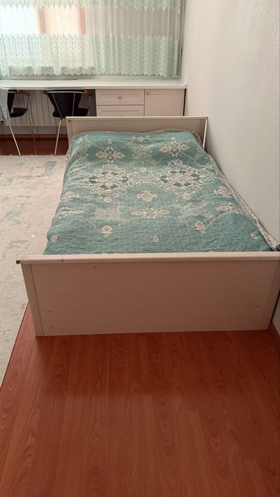 Балалар бөлмесіне кровать сатылады