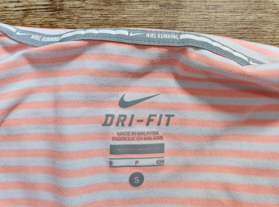 NIKE Dri Fit Оригинална дамска фланелка размер S