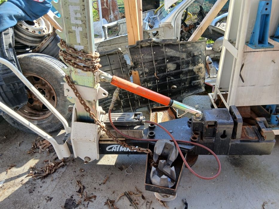 Celete  cayman   машина за изпъване на автомобири