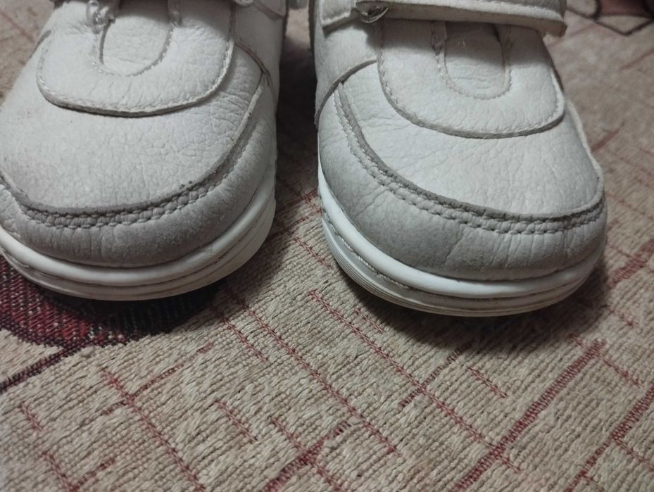 Детски обувки за прохождане