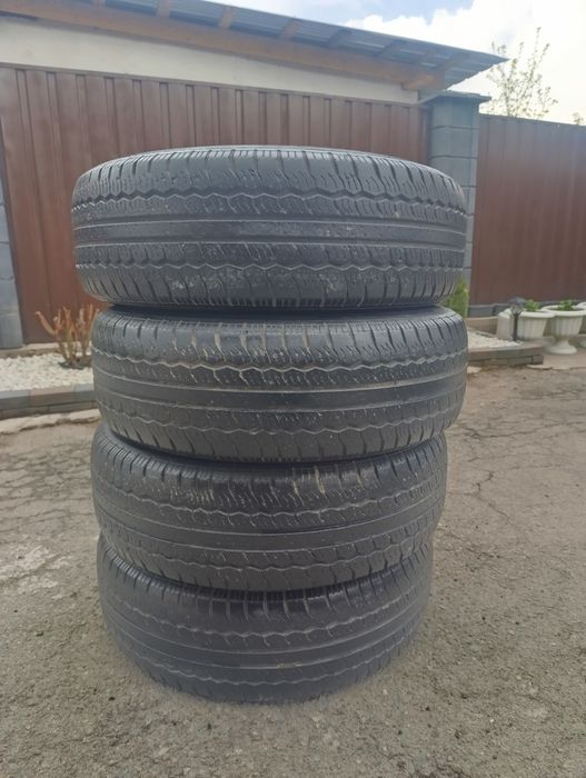 Продам 215/70/16/