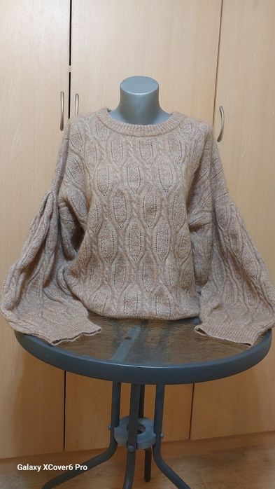 Пуловер RAN . размер XL/2XL 34%kid mohair, 34% вълна.