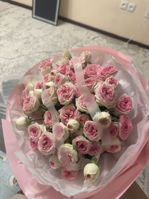 Цветы свежие, средний букет