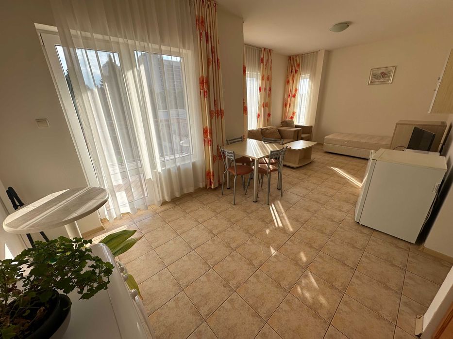 Продава се Двустаен апартамент в Свети Влас - 70 кв.м за 1143 €/кв.м - Снимка #3