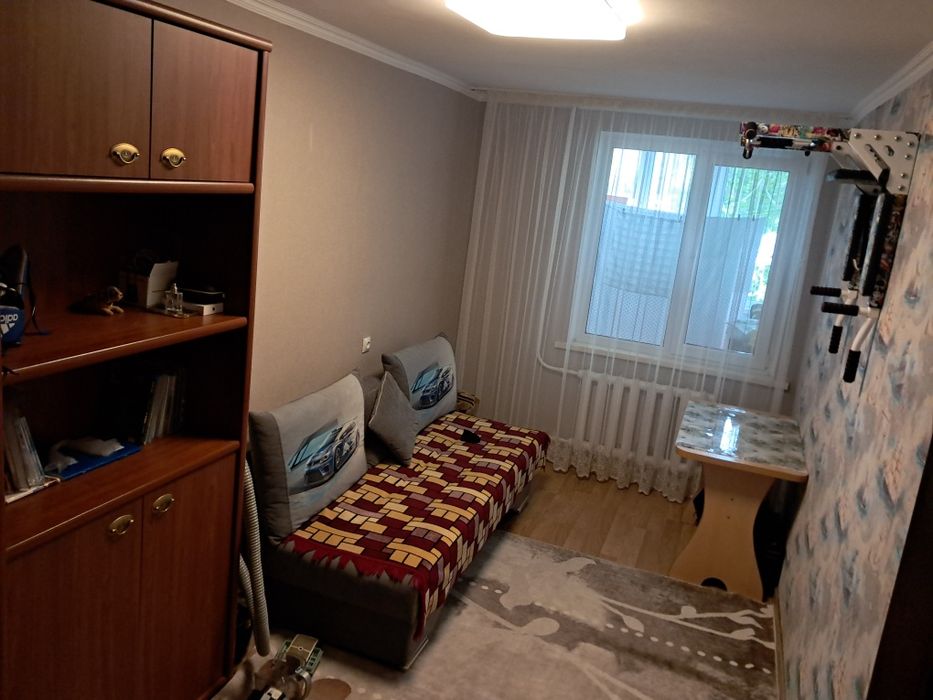 Продам 4-х комнатную квартиру