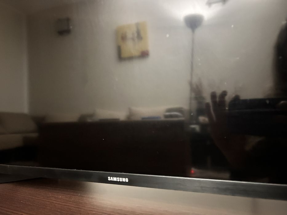 Vand TV Samsung 80cm