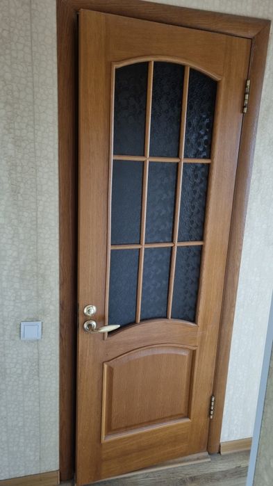 Продам деревянные двери, окна.