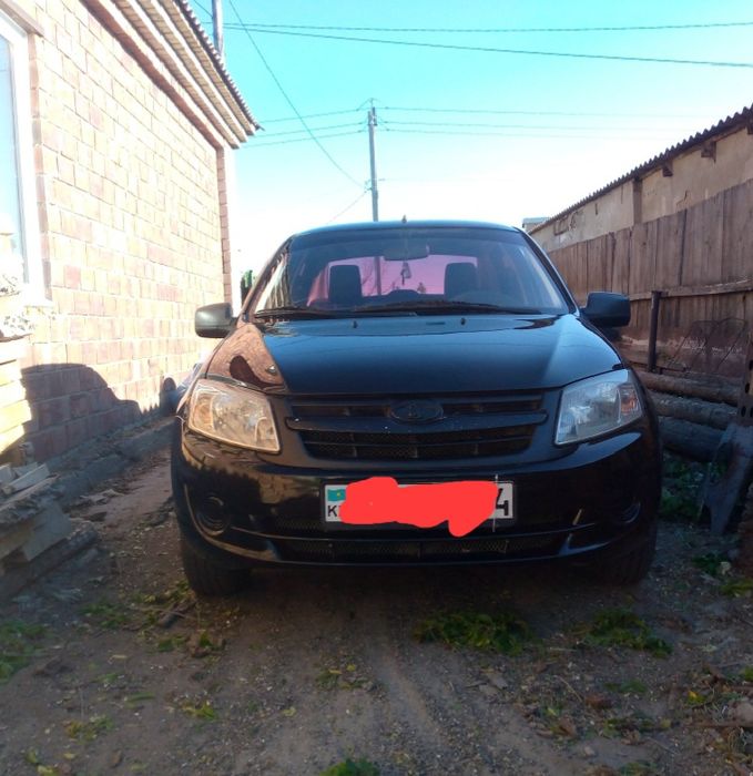 Продам машину Лада Гранта 2013 года
